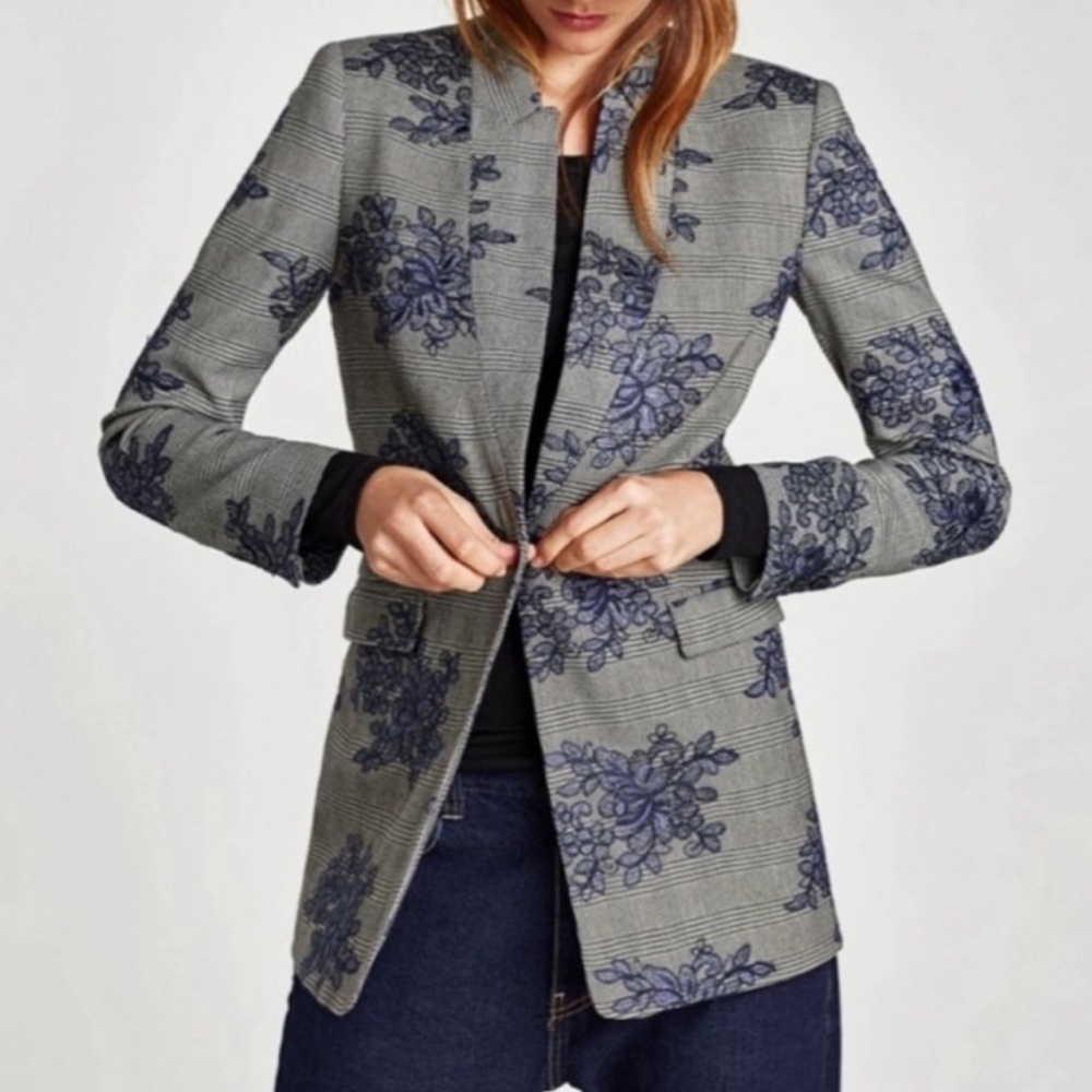 ZARA PLAID FLORAL EMBROIDERED BLAZER Small